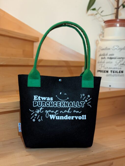 Etwas durchgeknallt ist ganz nah an wundervoll