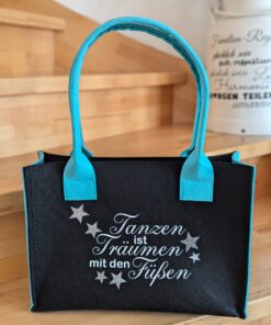Tanzen ist Träumen mit den Füßen