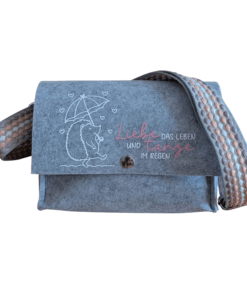 Liebe das Leben und tanze im Regen